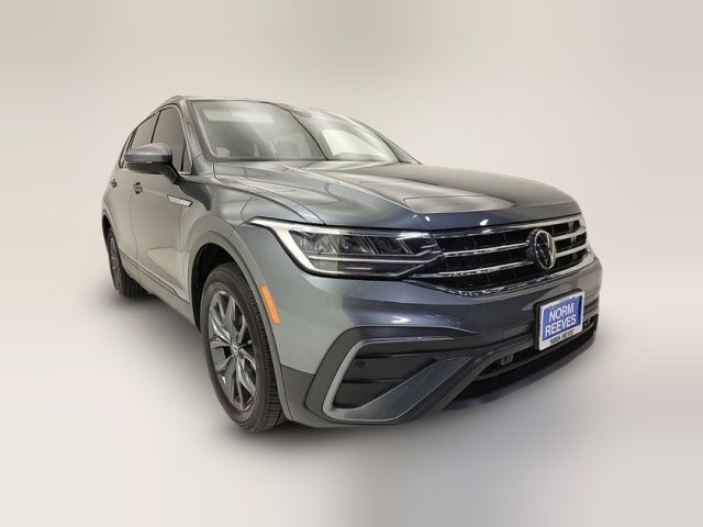 2023 Volkswagen Tiguan SE