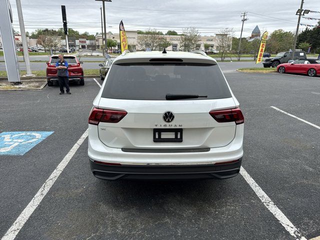 2023 Volkswagen Tiguan SE