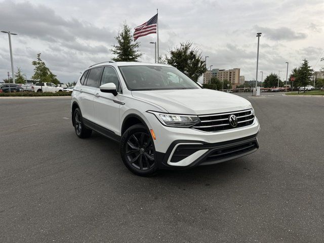 2023 Volkswagen Tiguan SE