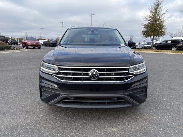 2023 Volkswagen Tiguan SE