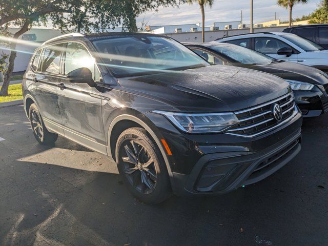 2023 Volkswagen Tiguan SE