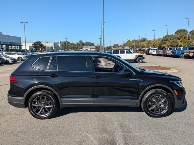 2023 Volkswagen Tiguan SE