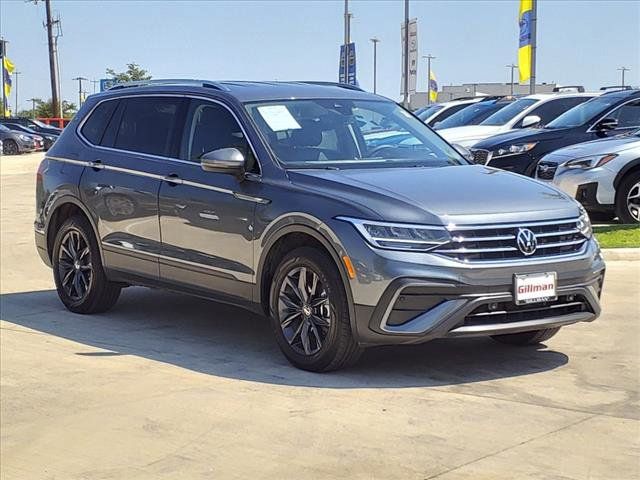 2023 Volkswagen Tiguan SE