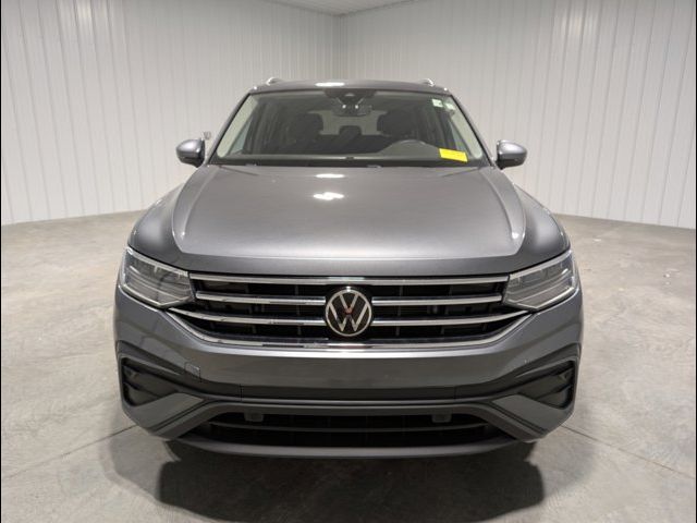 2023 Volkswagen Tiguan SE