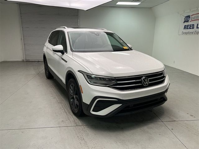 2023 Volkswagen Tiguan SE