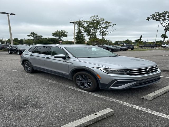 2023 Volkswagen Tiguan SE