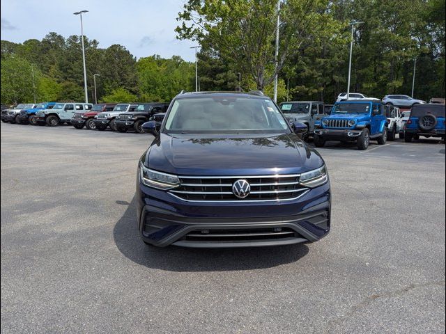 2023 Volkswagen Tiguan SE