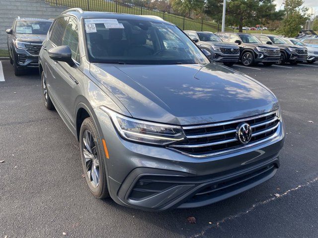 2023 Volkswagen Tiguan SE