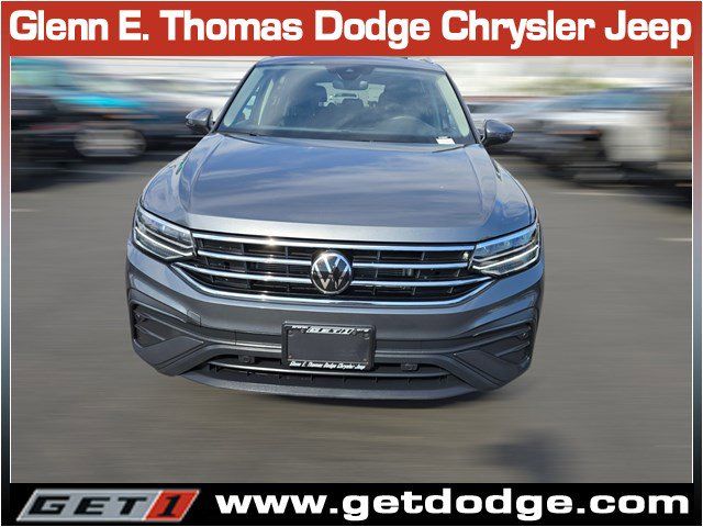 2023 Volkswagen Tiguan SE