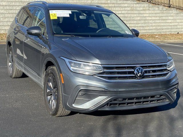 2023 Volkswagen Tiguan SE