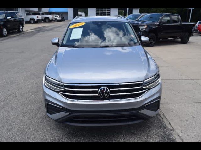 2023 Volkswagen Tiguan SE