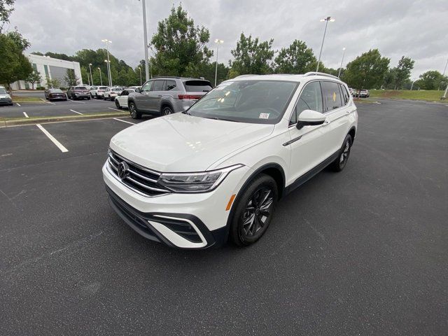 2023 Volkswagen Tiguan SE