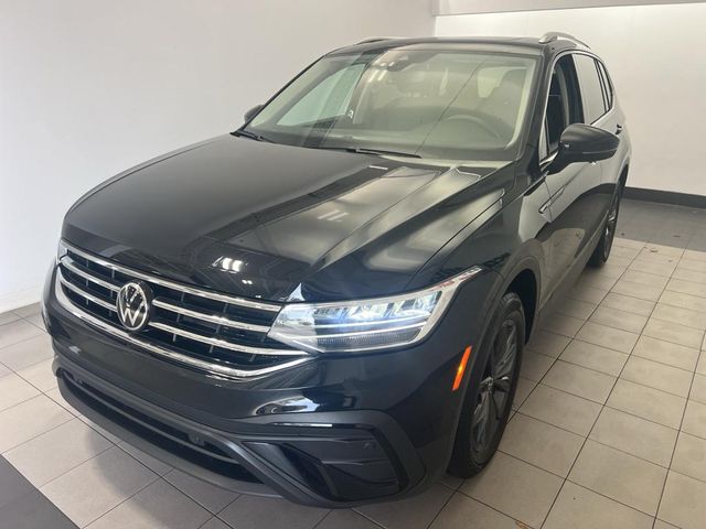 2023 Volkswagen Tiguan SE