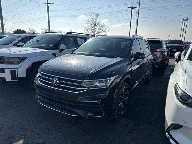 2023 Volkswagen Tiguan SEL R-Line