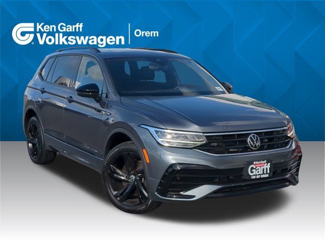 2023 Volkswagen Tiguan SE R-Line Black