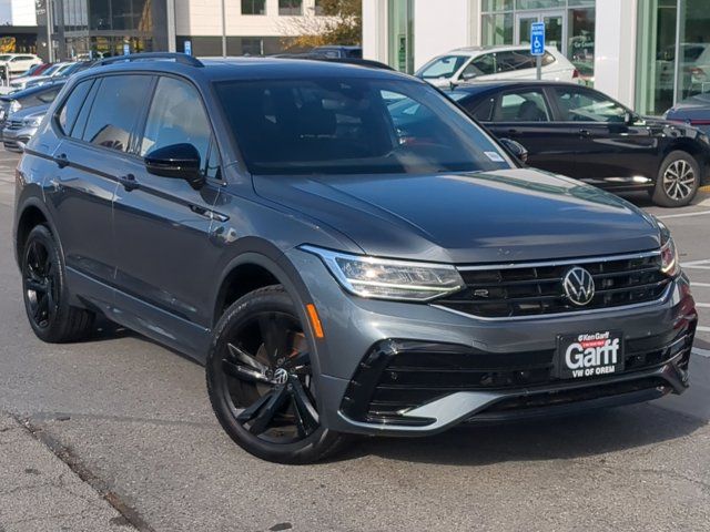 2023 Volkswagen Tiguan SE R-Line Black