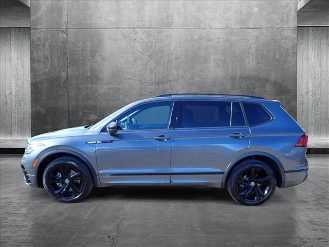 2023 Volkswagen Tiguan SE R-Line Black