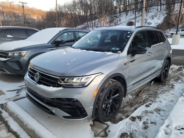 2023 Volkswagen Tiguan SE R-Line Black