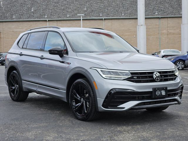 2023 Volkswagen Tiguan SE R-Line Black