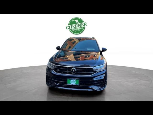 2023 Volkswagen Tiguan SE R-Line Black