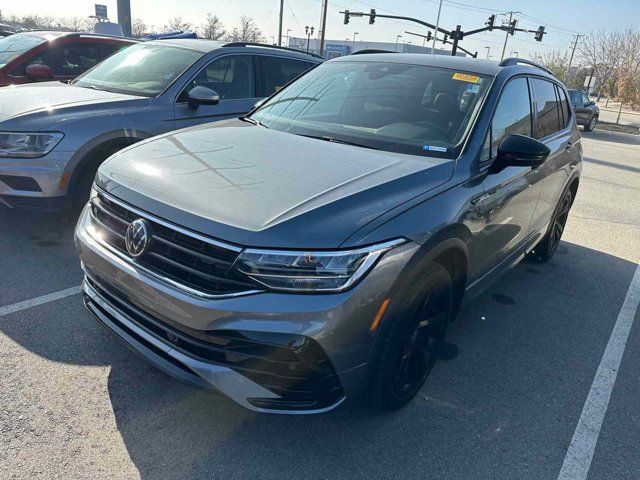 2023 Volkswagen Tiguan SE R-Line Black