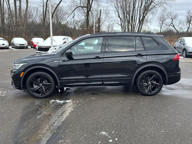 2023 Volkswagen Tiguan SE R-Line Black