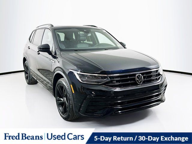 2023 Volkswagen Tiguan SE R-Line Black