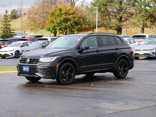 2023 Volkswagen Tiguan SE R-Line Black