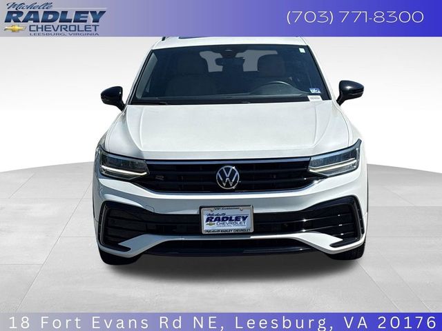2023 Volkswagen Tiguan SE R-Line Black
