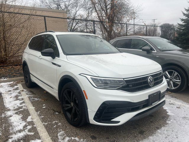 2023 Volkswagen Tiguan SE R-Line Black