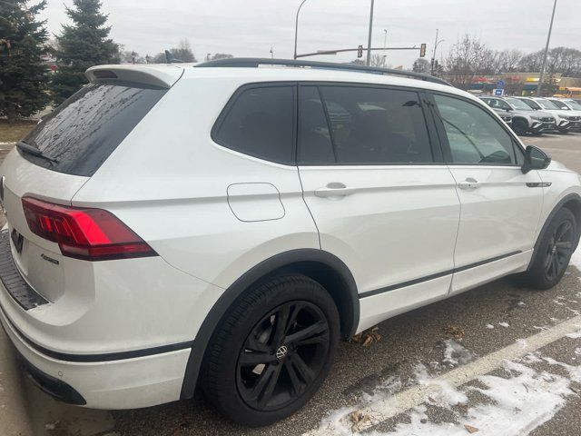 2023 Volkswagen Tiguan SE R-Line Black