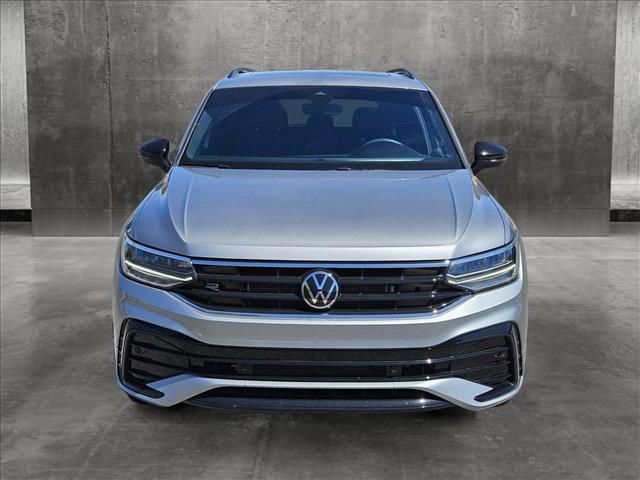 2023 Volkswagen Tiguan SE R-Line Black