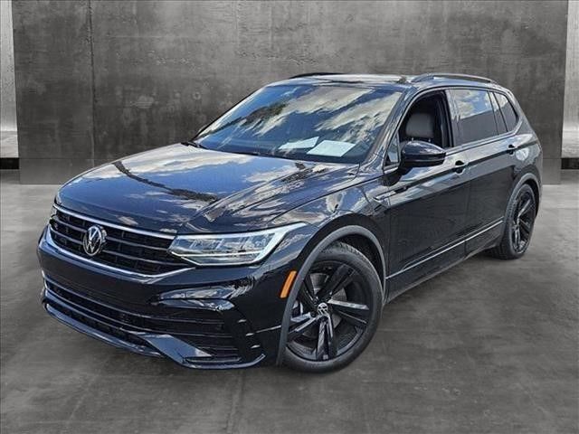 2023 Volkswagen Tiguan SE R-Line Black