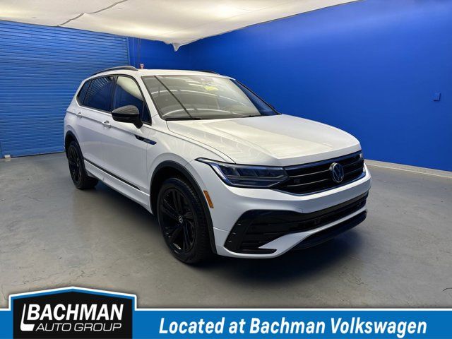 2023 Volkswagen Tiguan SE R-Line Black