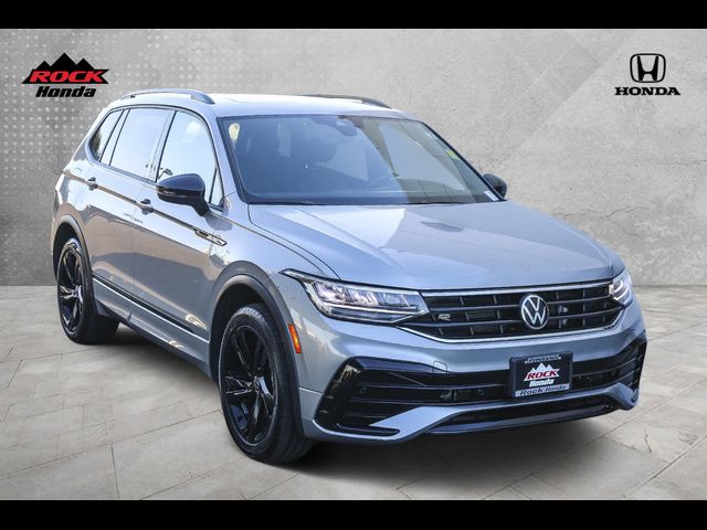 2023 Volkswagen Tiguan SE R-Line Black