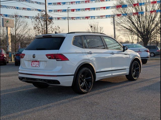 2023 Volkswagen Tiguan SE R-Line Black