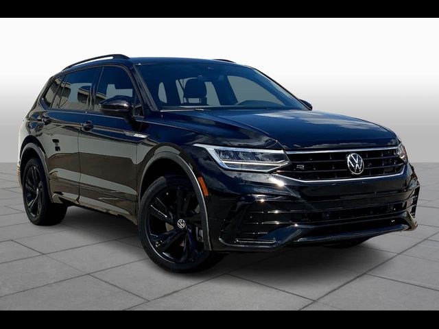 2023 Volkswagen Tiguan SE R-Line Black