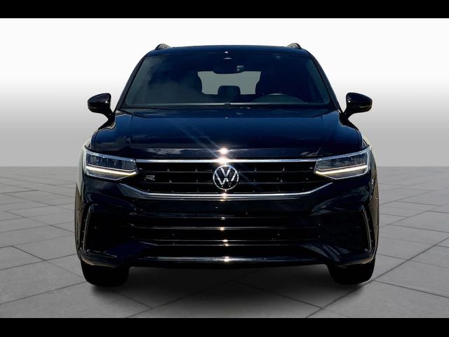 2023 Volkswagen Tiguan SE R-Line Black