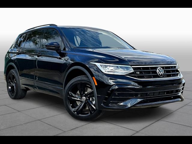 2023 Volkswagen Tiguan SE R-Line Black