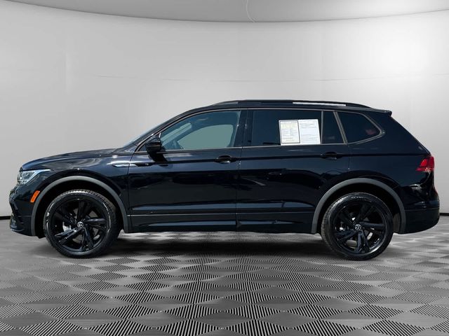 2023 Volkswagen Tiguan SE R-Line Black