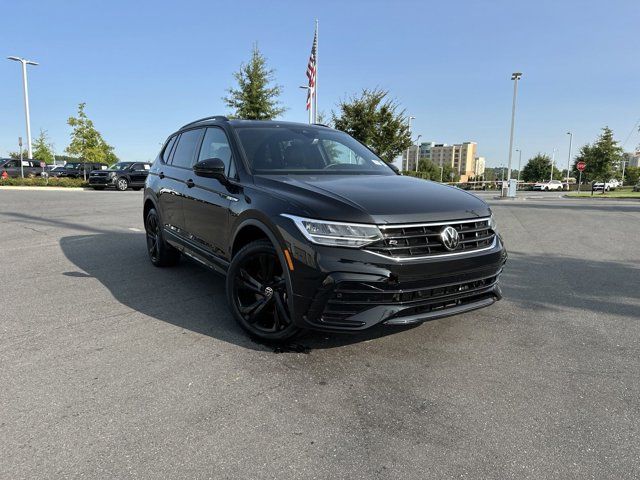 2023 Volkswagen Tiguan SE R-Line Black