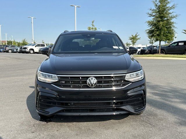 2023 Volkswagen Tiguan SE R-Line Black