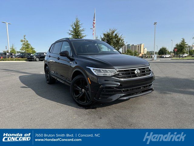 2023 Volkswagen Tiguan SE R-Line Black