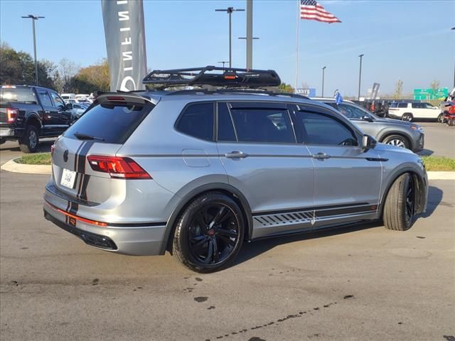 2023 Volkswagen Tiguan SE R-Line Black