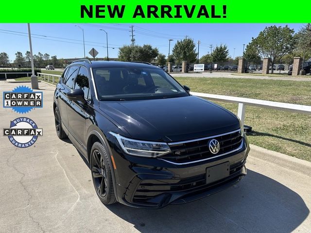 2023 Volkswagen Tiguan SE R-Line Black