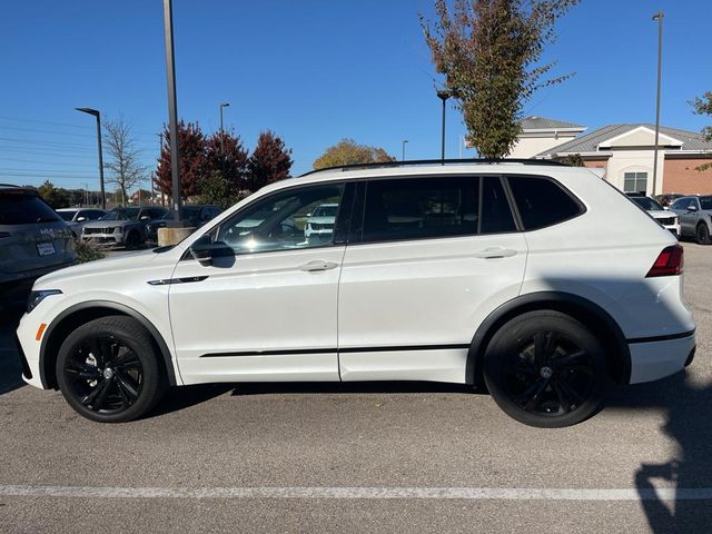 2023 Volkswagen Tiguan SE R-Line Black