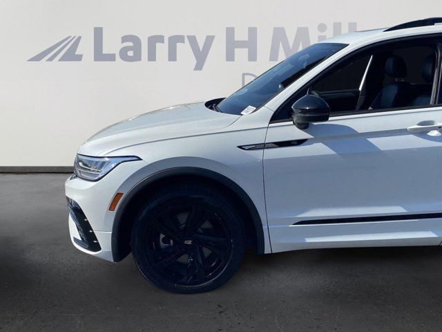 2023 Volkswagen Tiguan SE R-Line Black