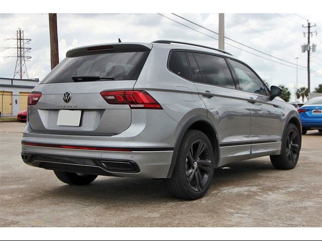 2023 Volkswagen Tiguan SE R-Line Black