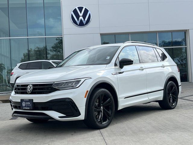 2023 Volkswagen Tiguan SE R-Line Black