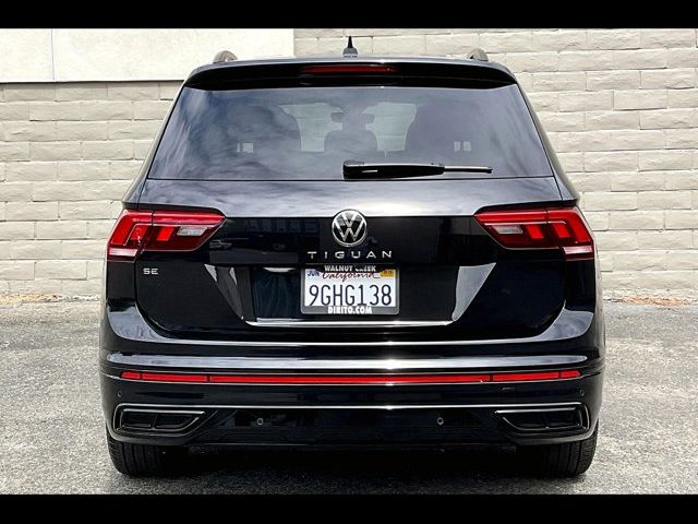 2023 Volkswagen Tiguan SE R-Line Black